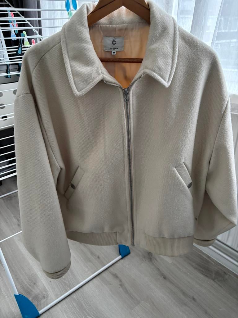 Beige jasje/ Silvercreek mt 44, Ophalen of Verzenden, Gedragen, Maat 46 (S) of kleiner, Beige