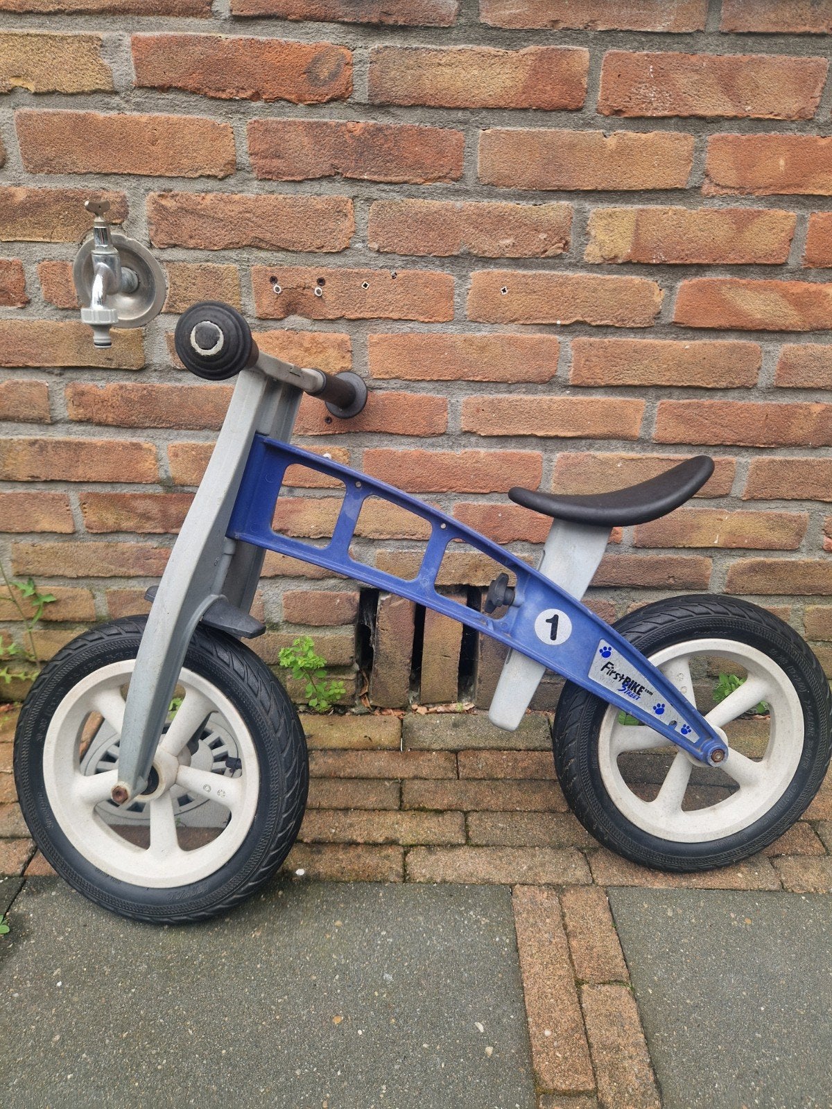 FirstBIKE Loopfiets Blauw - Perfect voor Jonge Avonturiers, Ophalen, Gebruikt, Loopfiets