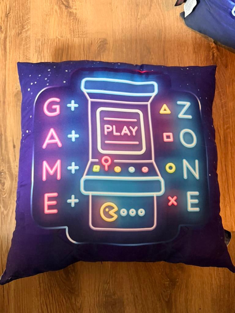 Game kussentjes, Huis en Inrichting, Woonaccessoires | Kussens, Ophalen of Verzenden, Zo goed als nieuw, Zwart, Vierkant