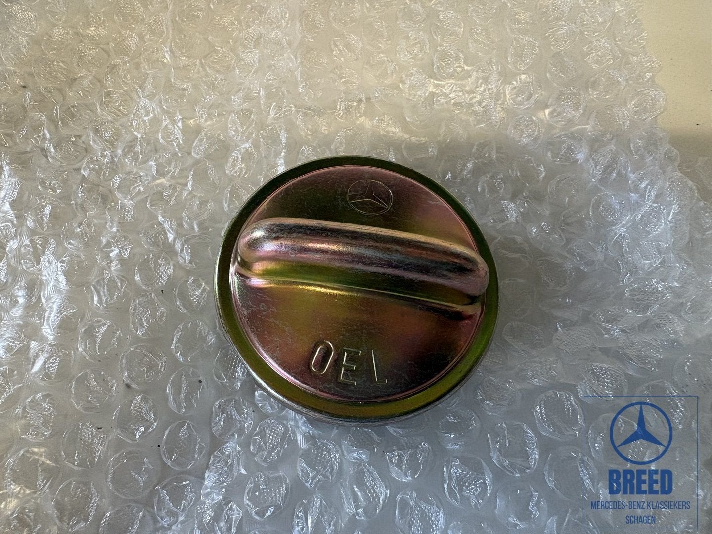 NOS olievuldop voor Mercedes-Benz R107 W108 W109 W114 W115 W, -, Nieuw, Ophalen of Verzenden, -