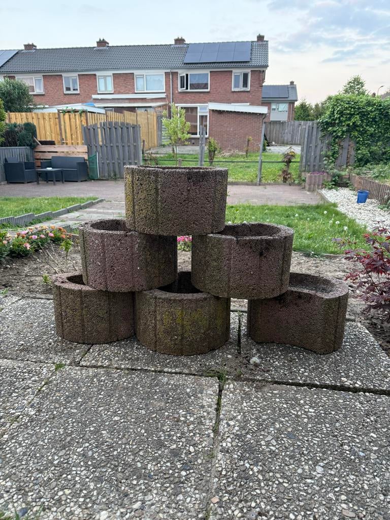 GRATIS 6 stuks betonnen bloembakken voor tuin of balkon, Minder dan 30 cm, Balkon, Minder dan 60 cm, Ophalen of Verzenden