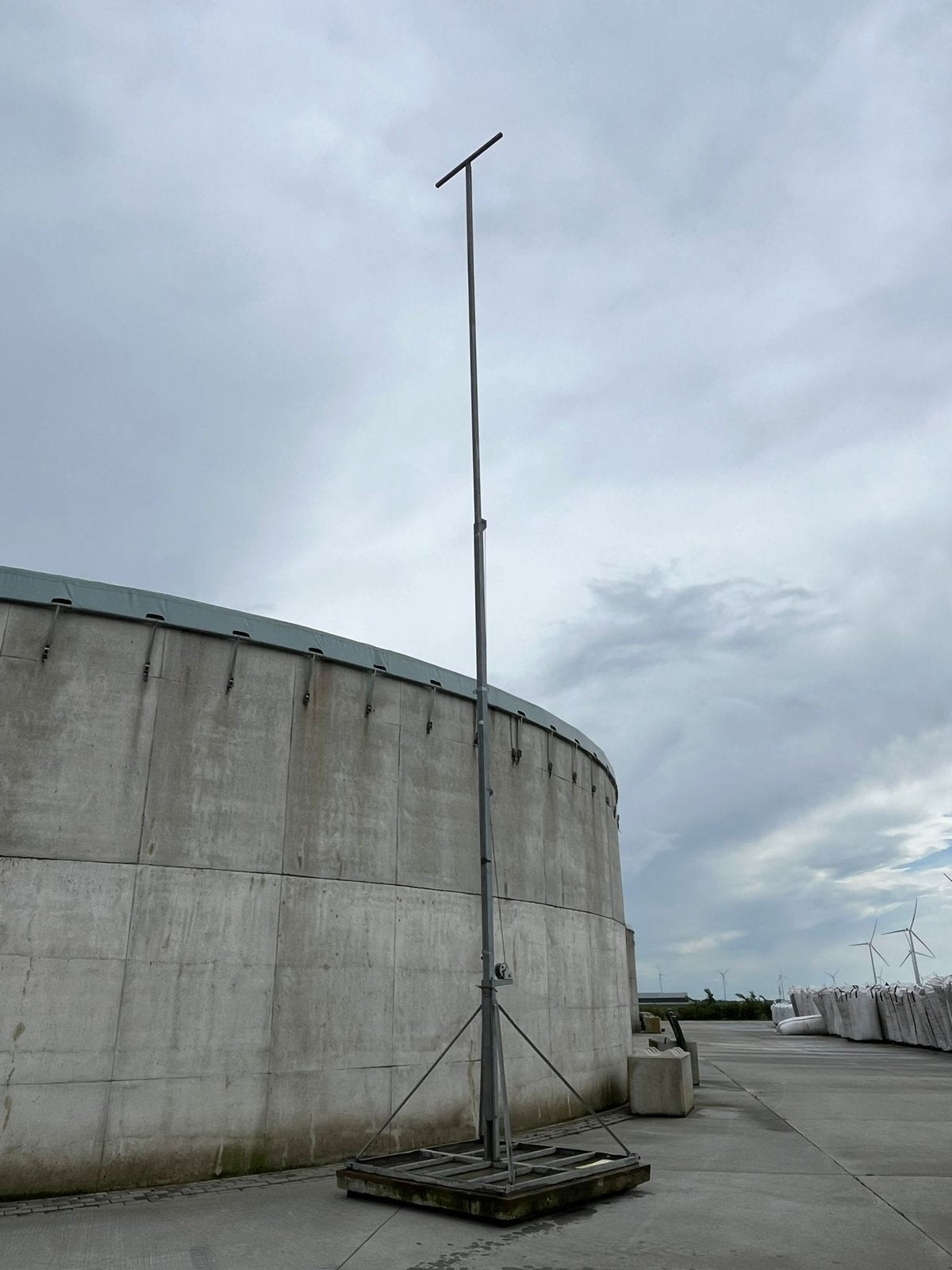 Kokermast lichtmast 2x6 compleet gegalvaniseerd, Ophalen, Gebruikt