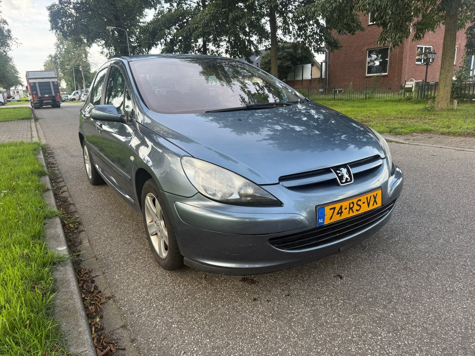 Peugeot 307 1.6 16V 5DR 2005 Grijs, Auto's, Voorwielaandrijving, 4 cilinders, 635 kg, Handgeschakeld
