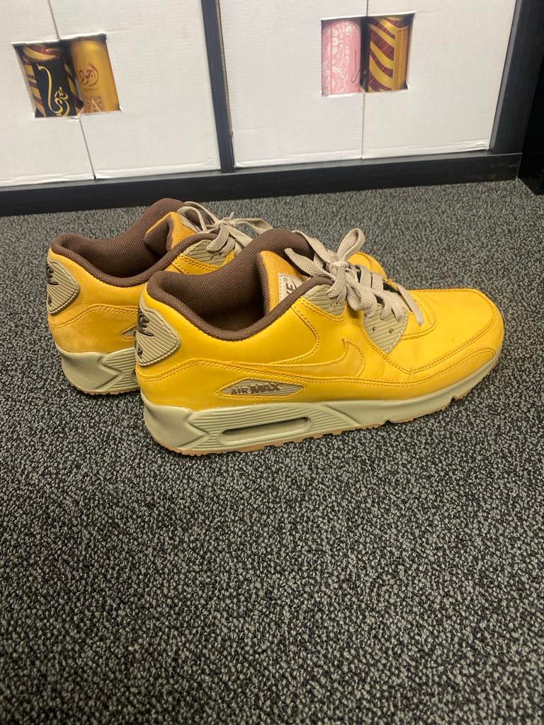 Nike Air Max 90 - Timberland-achtige kleur, Ophalen of Verzenden, Zo goed als nieuw, Bruin, Sneakers of Gympen