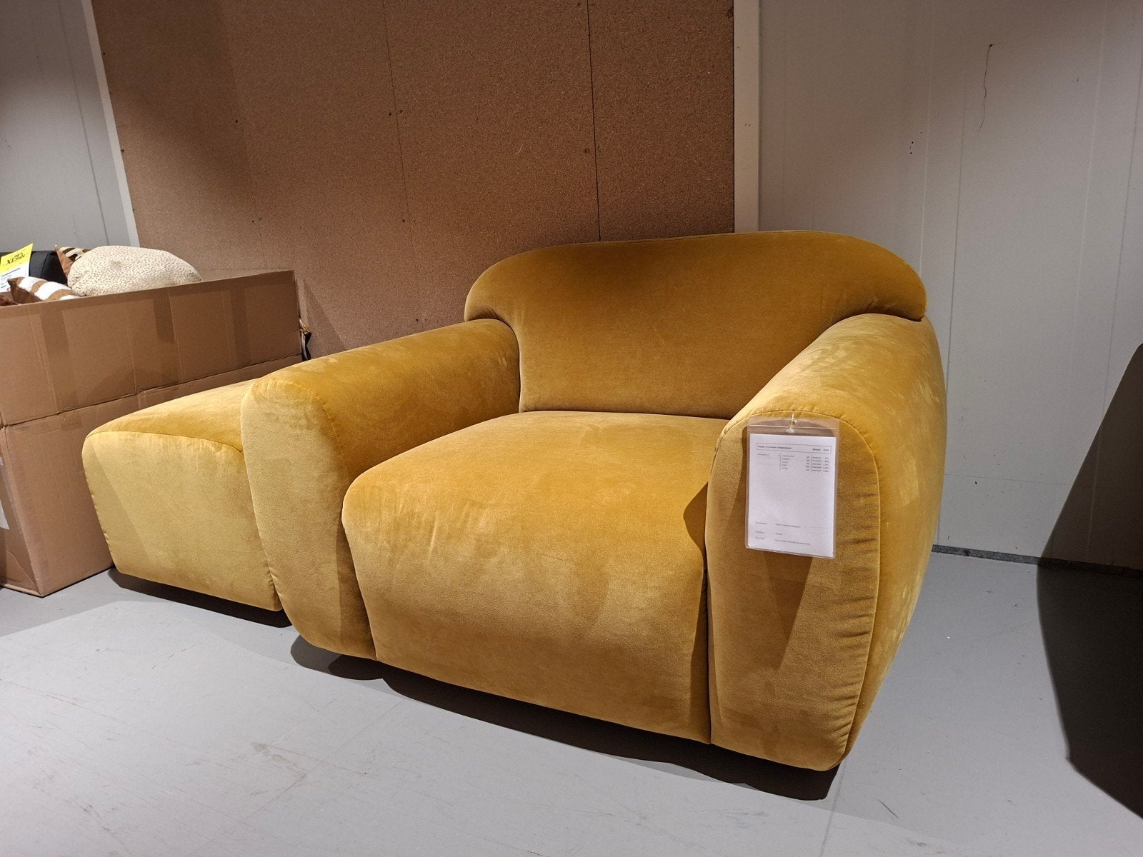 Showroommodel Montel Fauteuil Bold, Ophalen, Eenpersoons, Nieuw, Minder dan 150 cm