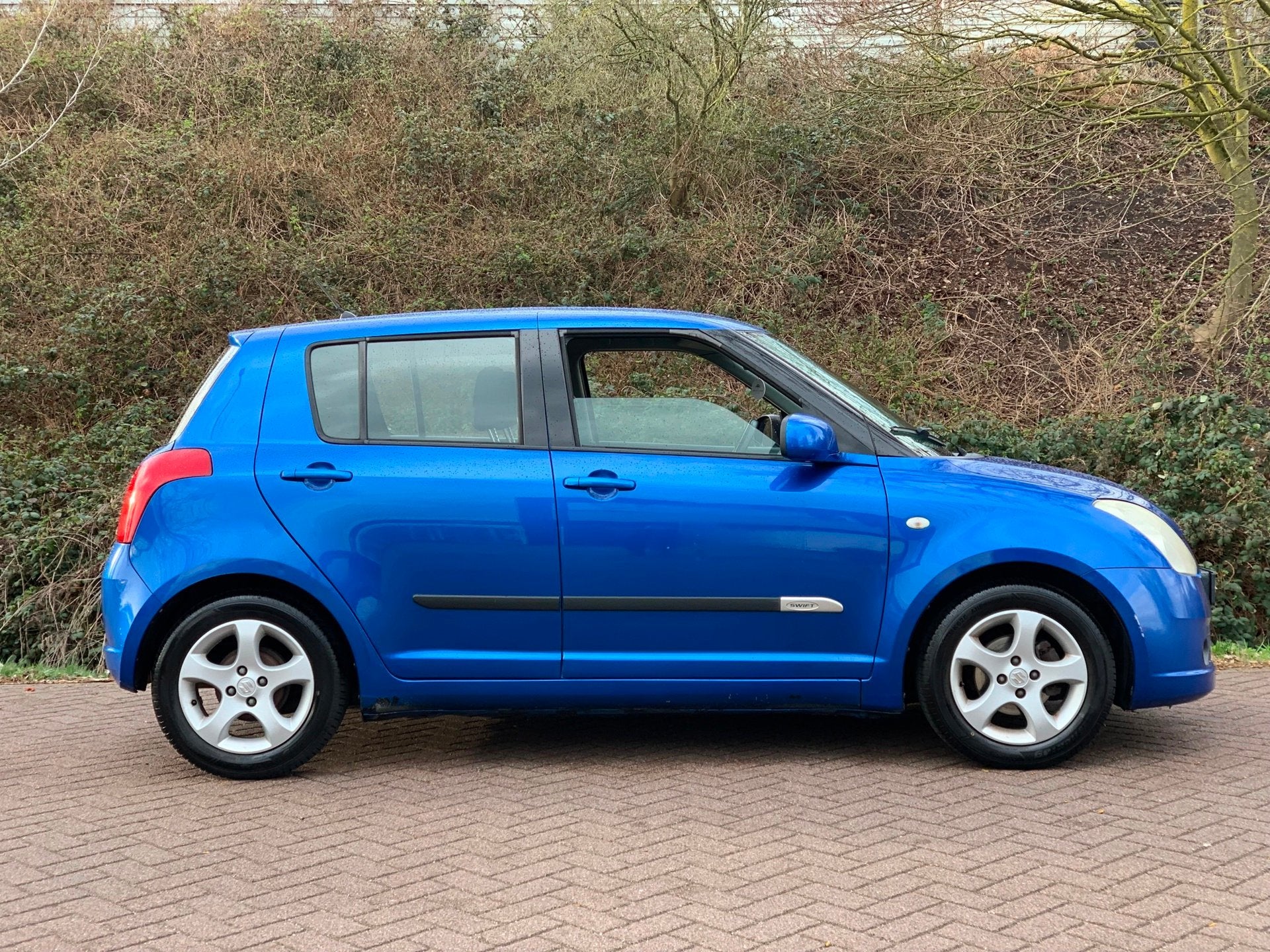 Suzuki Swift 1.3 Shogun 5DEURS|Airco|MF.stuur|LMV|APK 04-202, Voorwielaandrijving, 965 kg, Swift, Origineel Nederlands