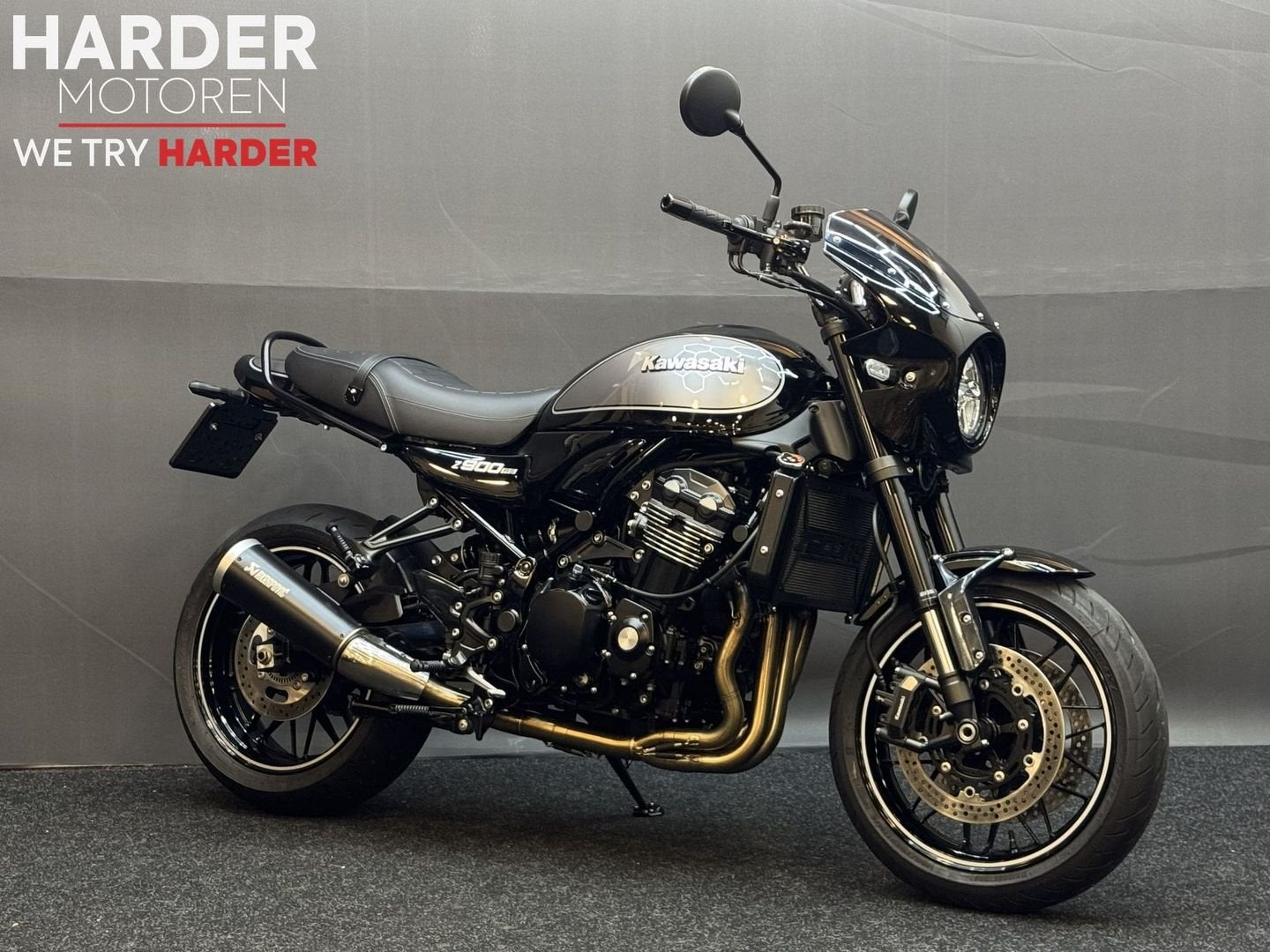 KAWASAKI Z900RS/1 EIG/AKRA/QS/DRUIJF TUNE/UNIEK/FABRGARANTIE, 4 cilinders, Motorrijbewijs A, 948 cc, Bedrijf