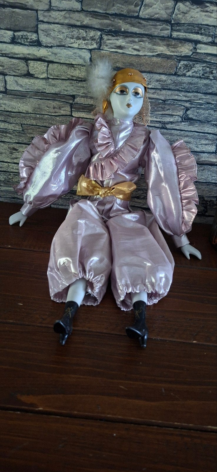 Vintage Porseleinen Pop in Roze Satijnen Kleding, Ophalen of Verzenden, Zo goed als nieuw, Pop