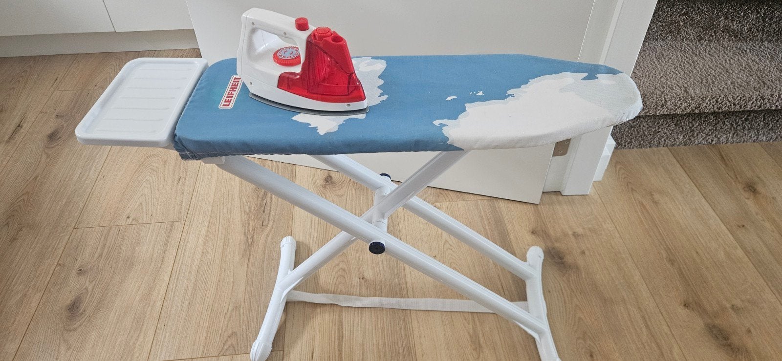 Leifheit kinder strijkplank met strijkijzer, Kinderen en Baby's, Speelgoed | Overig, Ophalen of Verzenden, Gebruikt, Jongen of Meisje