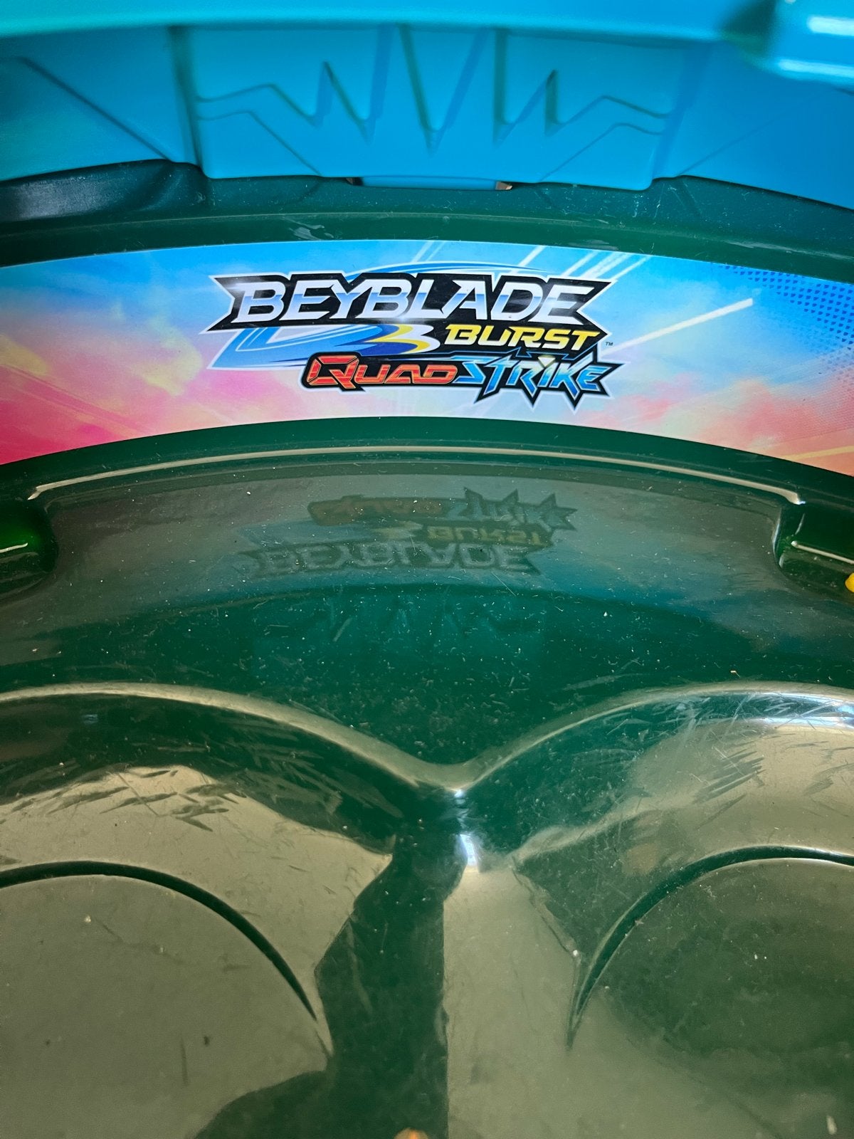 Beyblade Burst QuadStrike Arena met Beyblades en Starters, Ophalen, Gebruikt, Jongen of Meisje