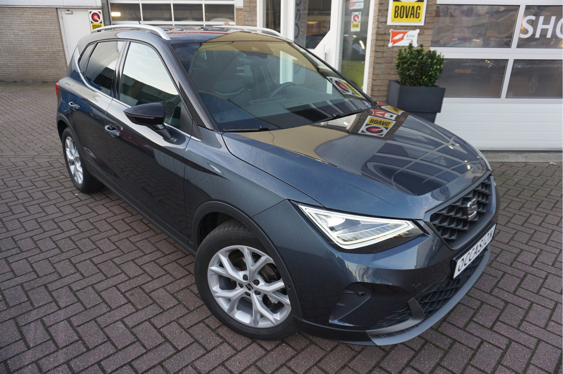 SEAT Arona 1.0 EcoTSI FR Anniversary Automaat (bj 2024), Auto's, 1131 kg, Stof, Gebruikt, Bedrijf