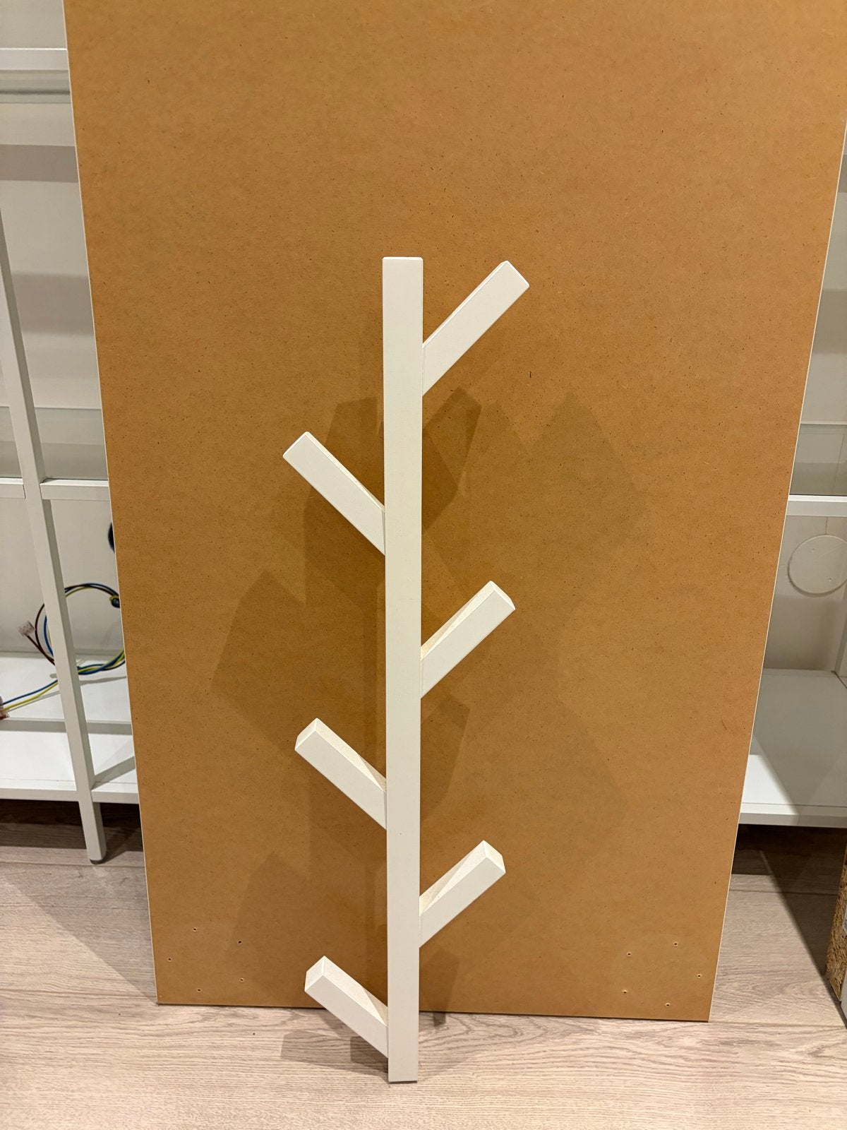 IKEA Tjusig kapstok - zo goed als nieuw, Huis en Inrichting, Woonaccessoires | Kapstokken, Zo goed als nieuw, Minder dan 100 cm