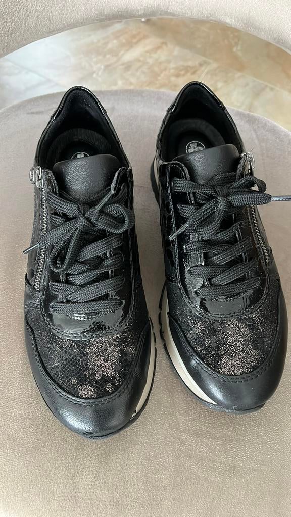 Mooie Rieker sneakers, Kleding | Dames, Schoenen, Ophalen of Verzenden, Zo goed als nieuw, Sneakers of Gympen