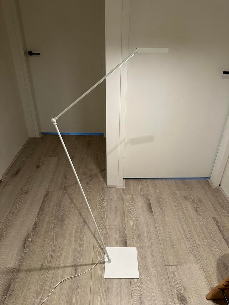 Metalen vloerlamp Zarahome - Gebruikt, perfecte staat, Huis en Inrichting, Ophalen, Gebruikt, Metaal, 150 tot 200 cm