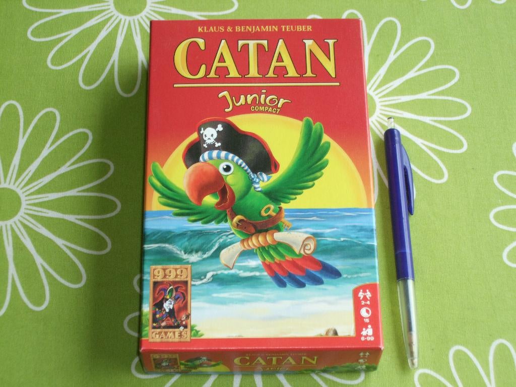 Catan Junior Compact, Hobby en Vrije tijd, Gezelschapsspellen | Bordspellen, Een of twee spelers, Ophalen of Verzenden, Zo goed als nieuw