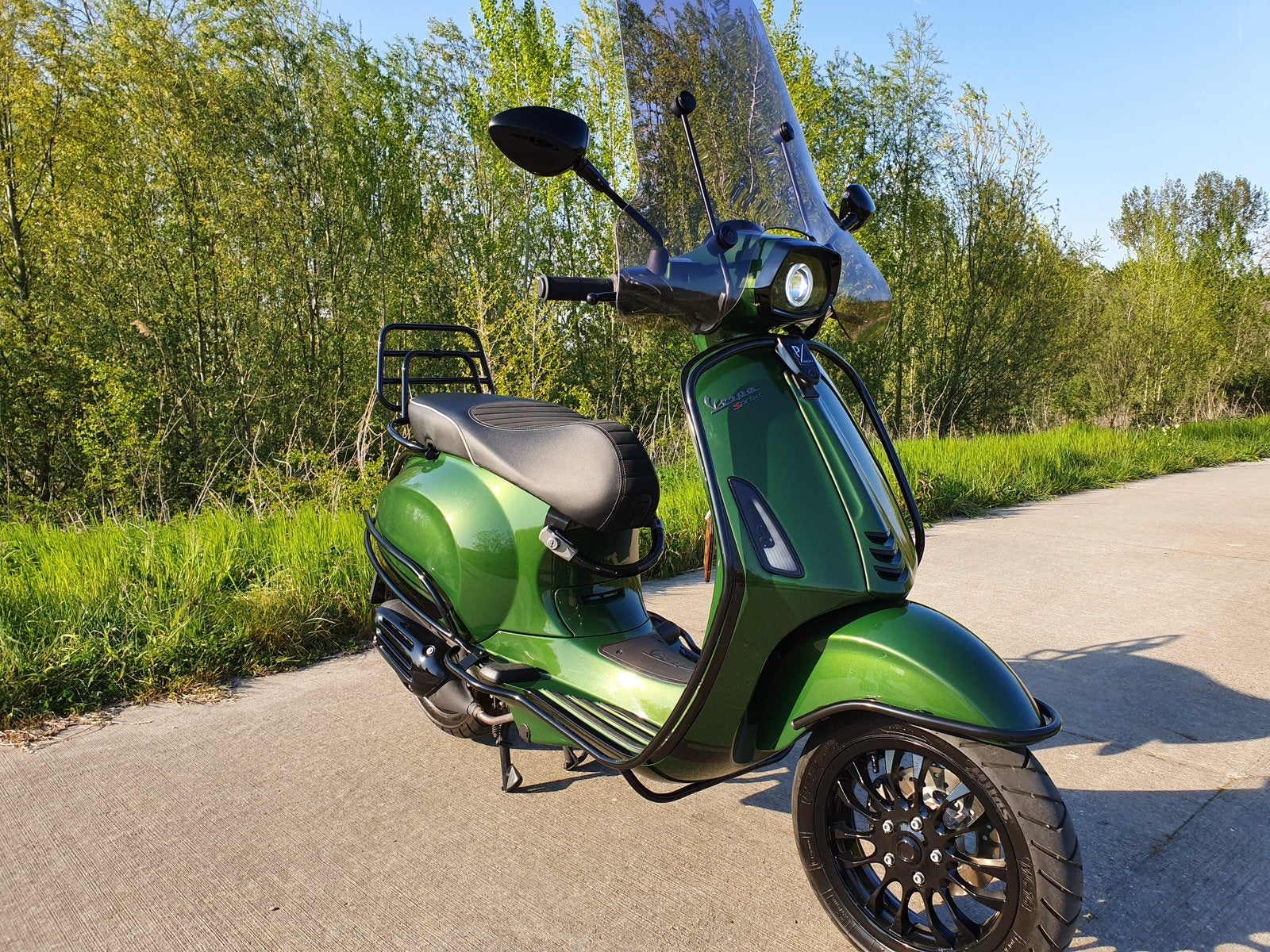 Vespa Sprint - Audi Sonoma Green - Nette staat, Fietsen en Brommers, Scooters | Vespa, Ophalen, Zo goed als nieuw, Benzine