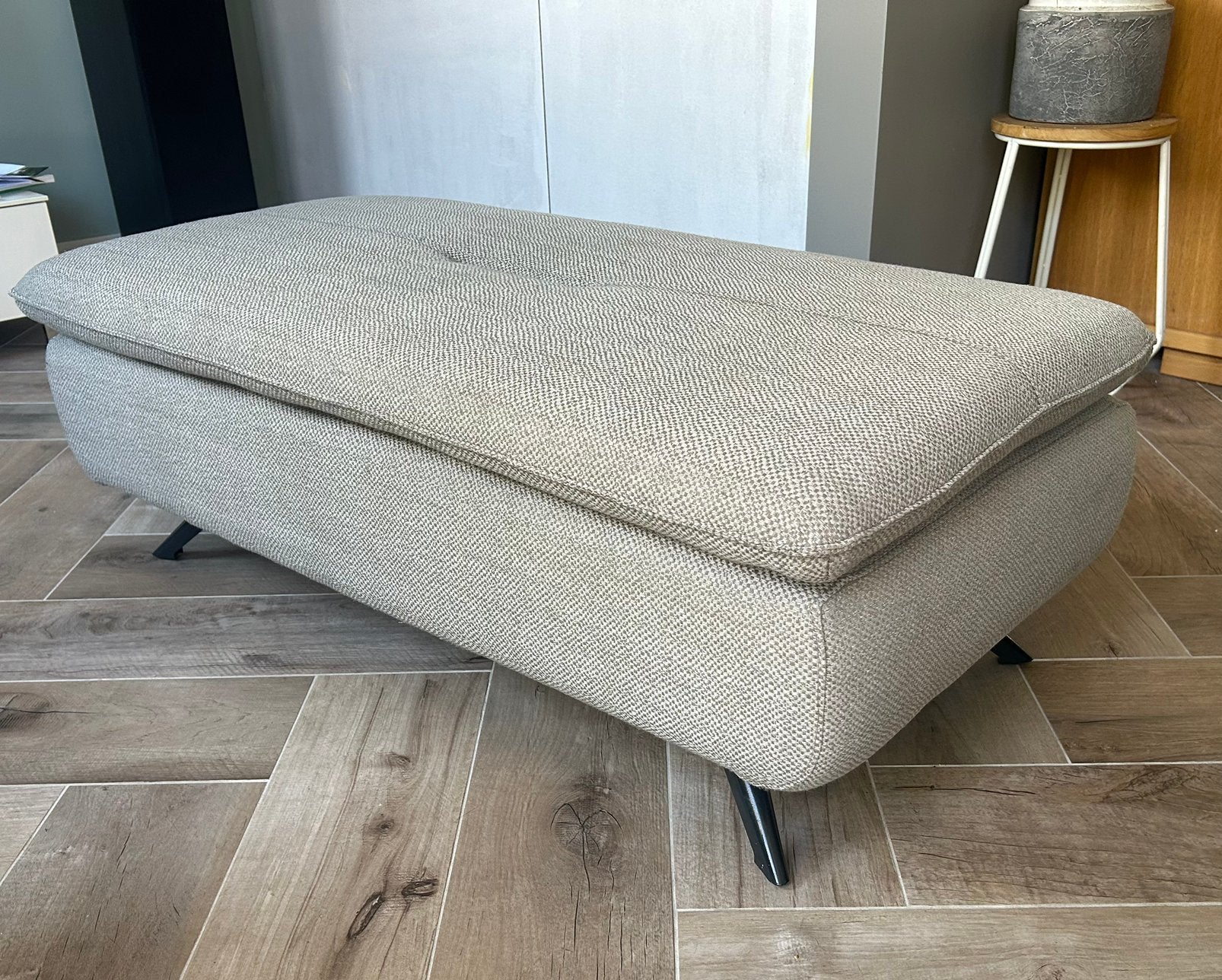 Xooon Odense hocker, Ophalen, 75 tot 100 cm, Zo goed als nieuw, Stof