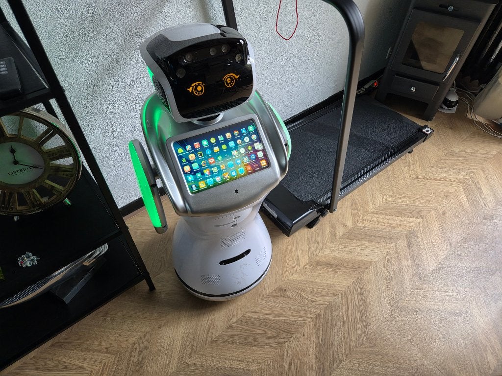 Foto 2 van Sanbo elf Service robot, human robot.