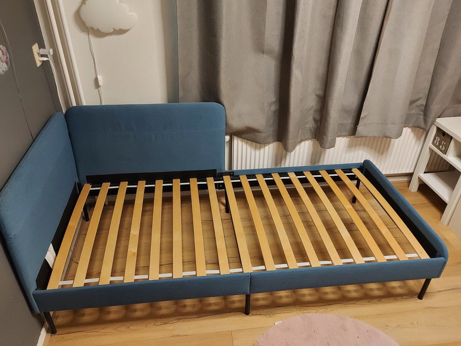 1 persoons bed met hoek leuning, Ophalen, 85 tot 100 cm, Gebruikt, Lattenbodem
