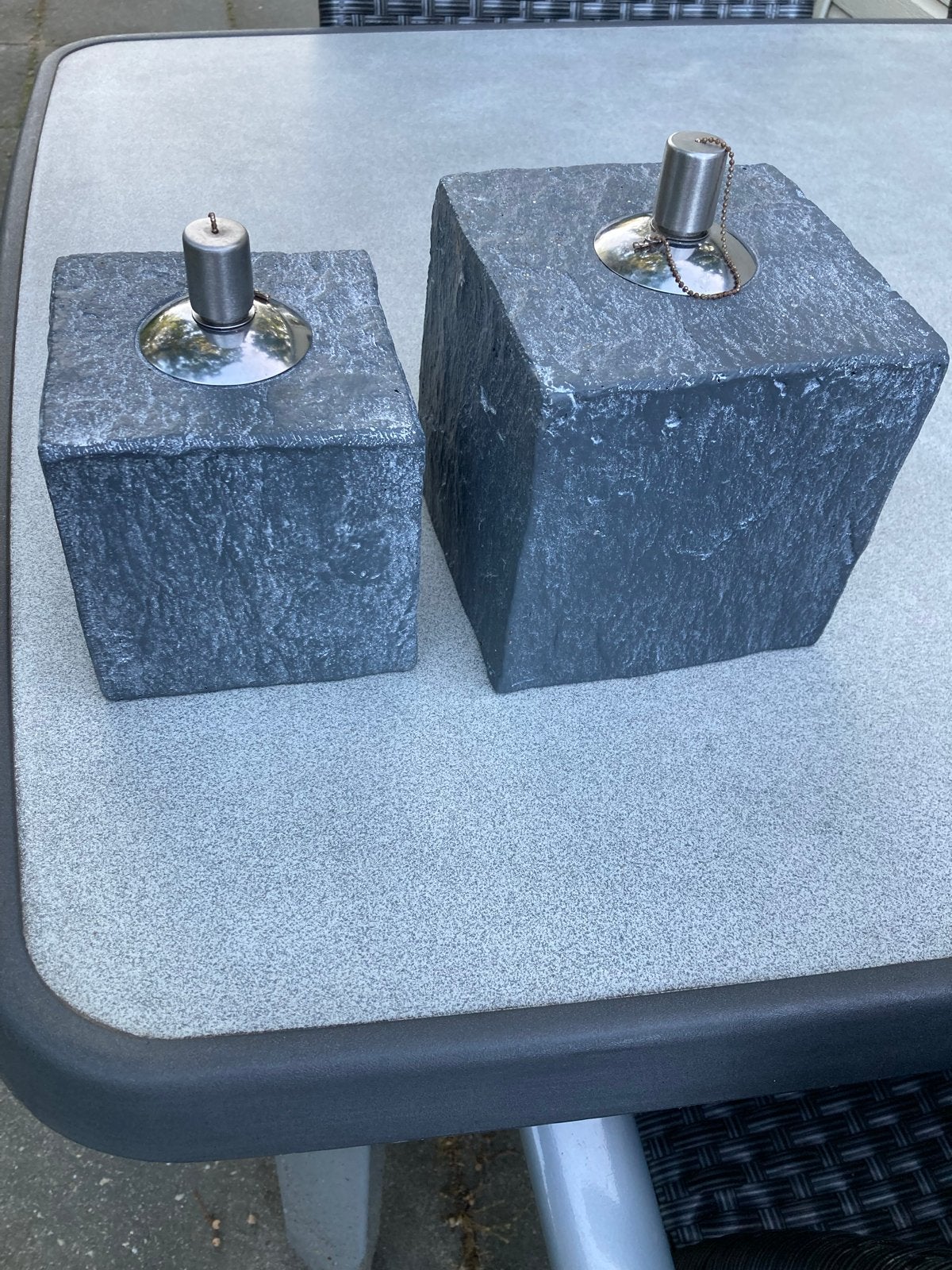 Set van 2 stenen olielampen voor buiten, Tuin en Terras, Buitenverlichting, Overige materialen, Overige typen, Ophalen of Verzenden