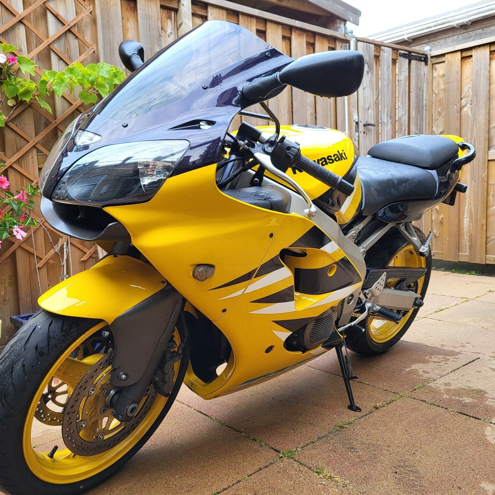 Kawasaki ZX-6R, Motoren, Ophalen