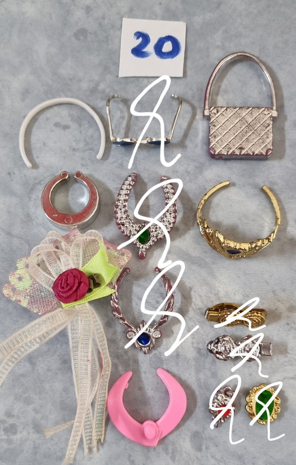 Barbie sieraden. Oude accessoires kettingen tasje kroon.. Z, Verzamelen, Poppen, Ophalen of Verzenden