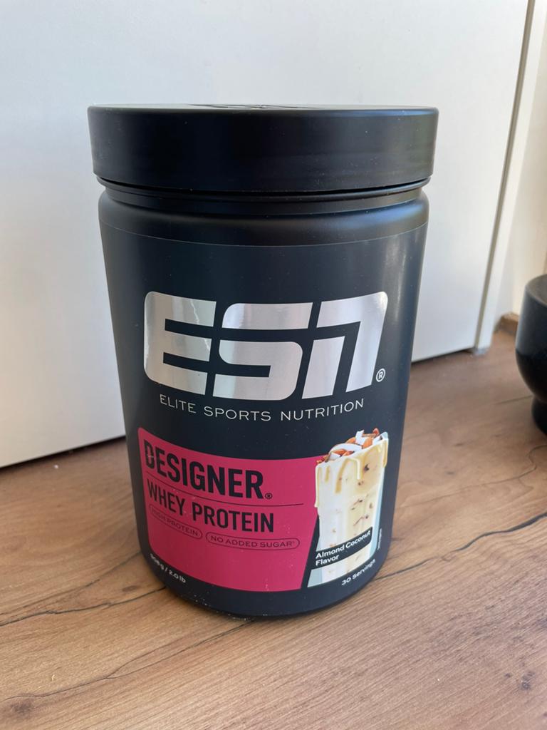 ESN Designer Whey protein almond coconut, Sport en Fitness, Ophalen of Verzenden, Zo goed als nieuw, Poeder of Drank