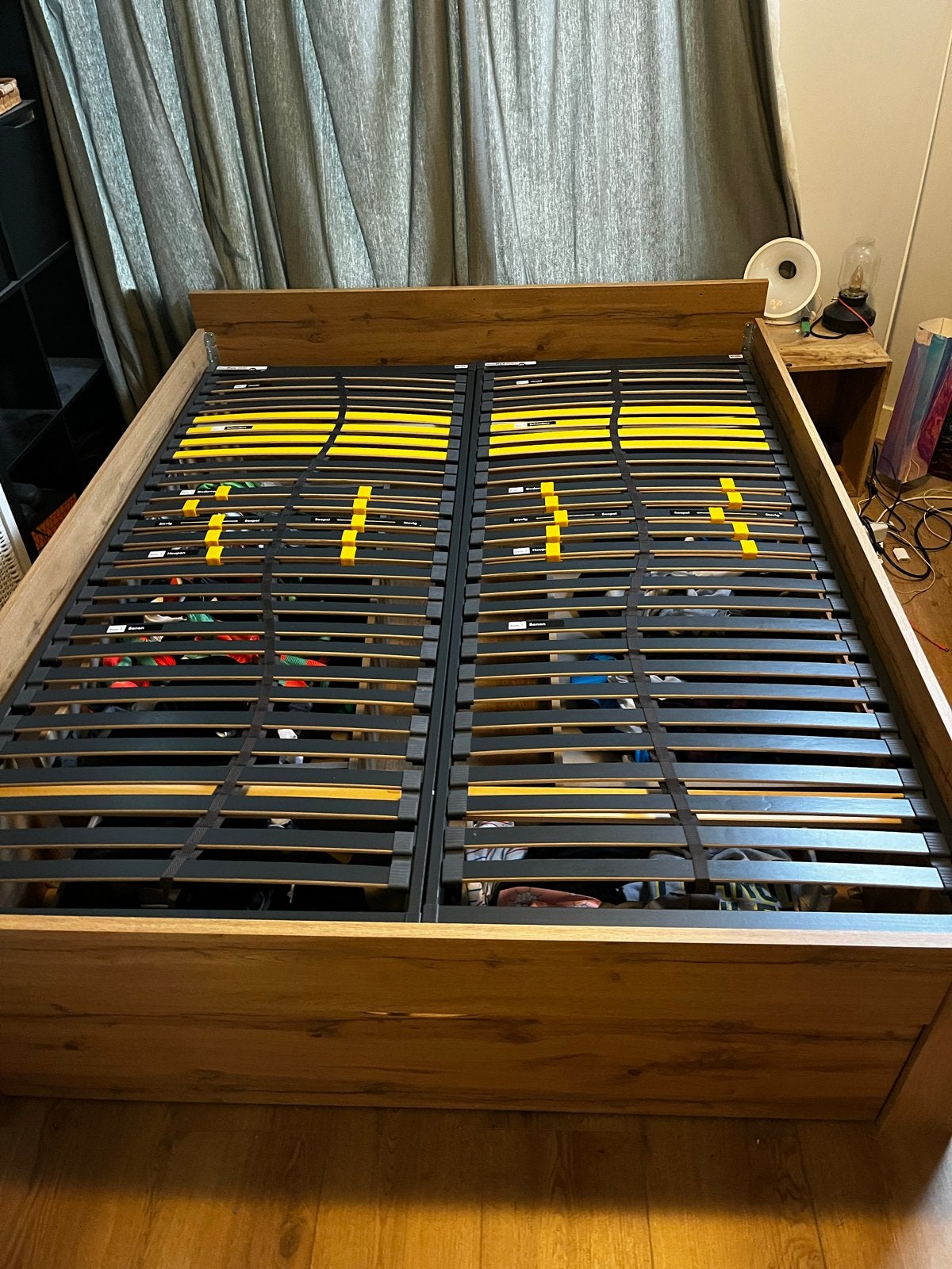 Bed butiken 160x200 met lades en nieuwe lattenbodems, Ophalen, Tweepersoons, Zo goed als nieuw, 200 cm