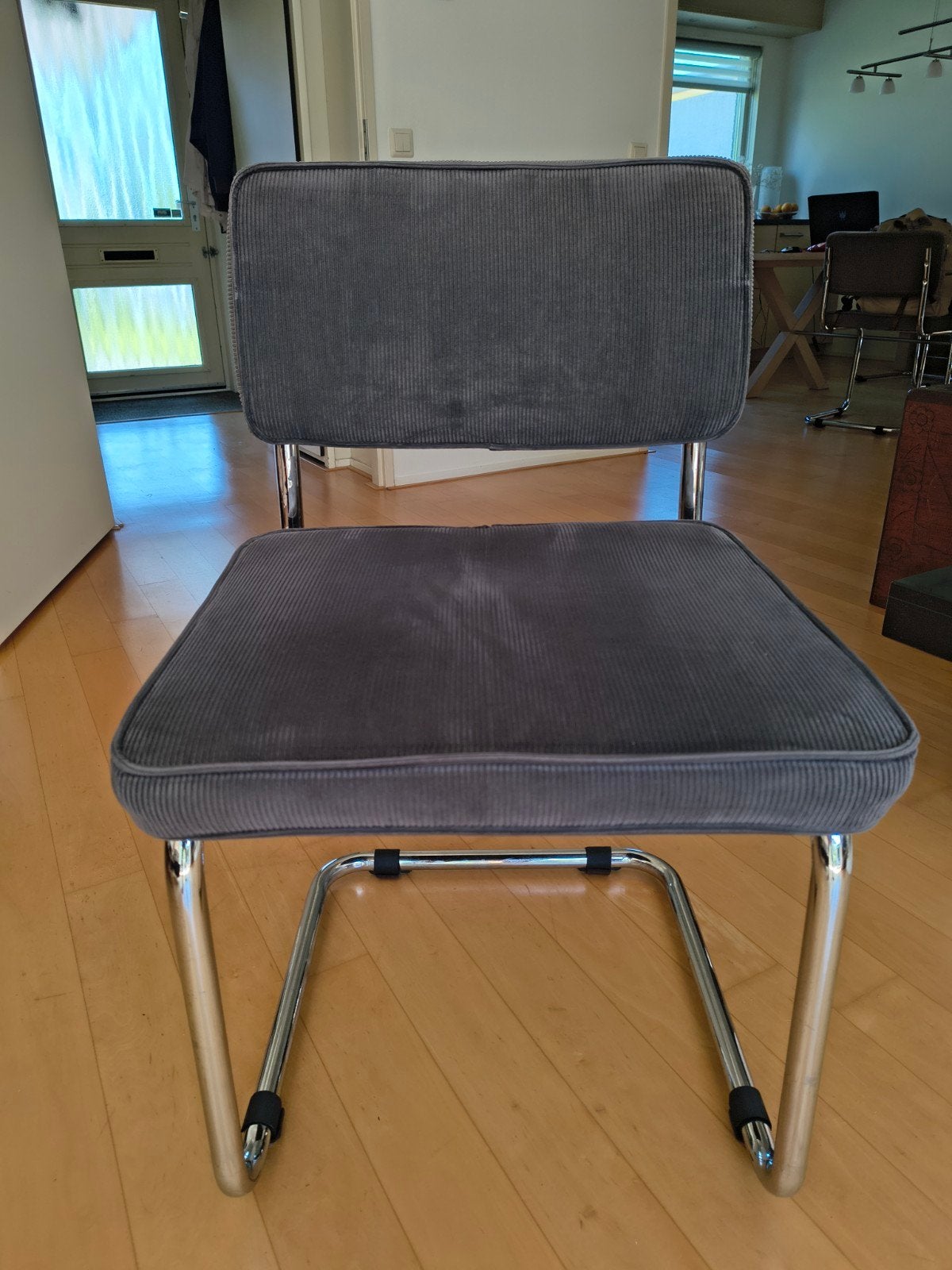 8 Bruine Rib Stoelen met Stalen Frame, Ophalen