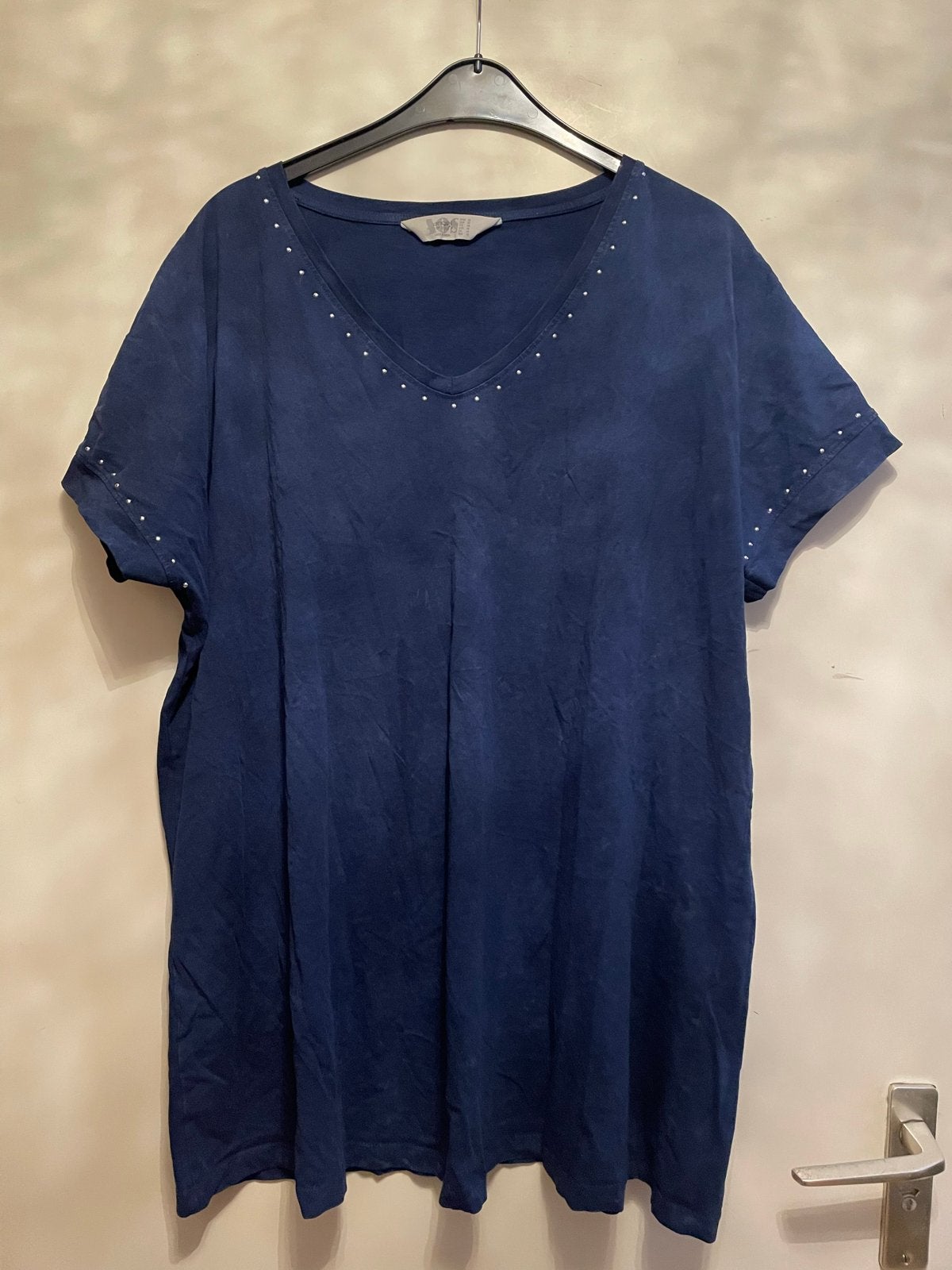 Studio Untold by Ulla Popken T-shirt met studs maat 52, Ophalen of Verzenden, Zo goed als nieuw, Blauw, Shirt of Top
