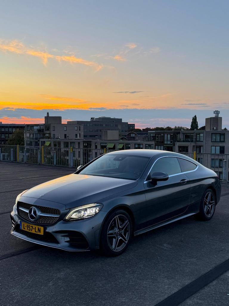 Mercedes-Benz C-Klasse C200 COUPE AMG, Facelift,DIGITAL DASH, Auto's, Automaat, 1800 kg, Zwart, 4 cilinders