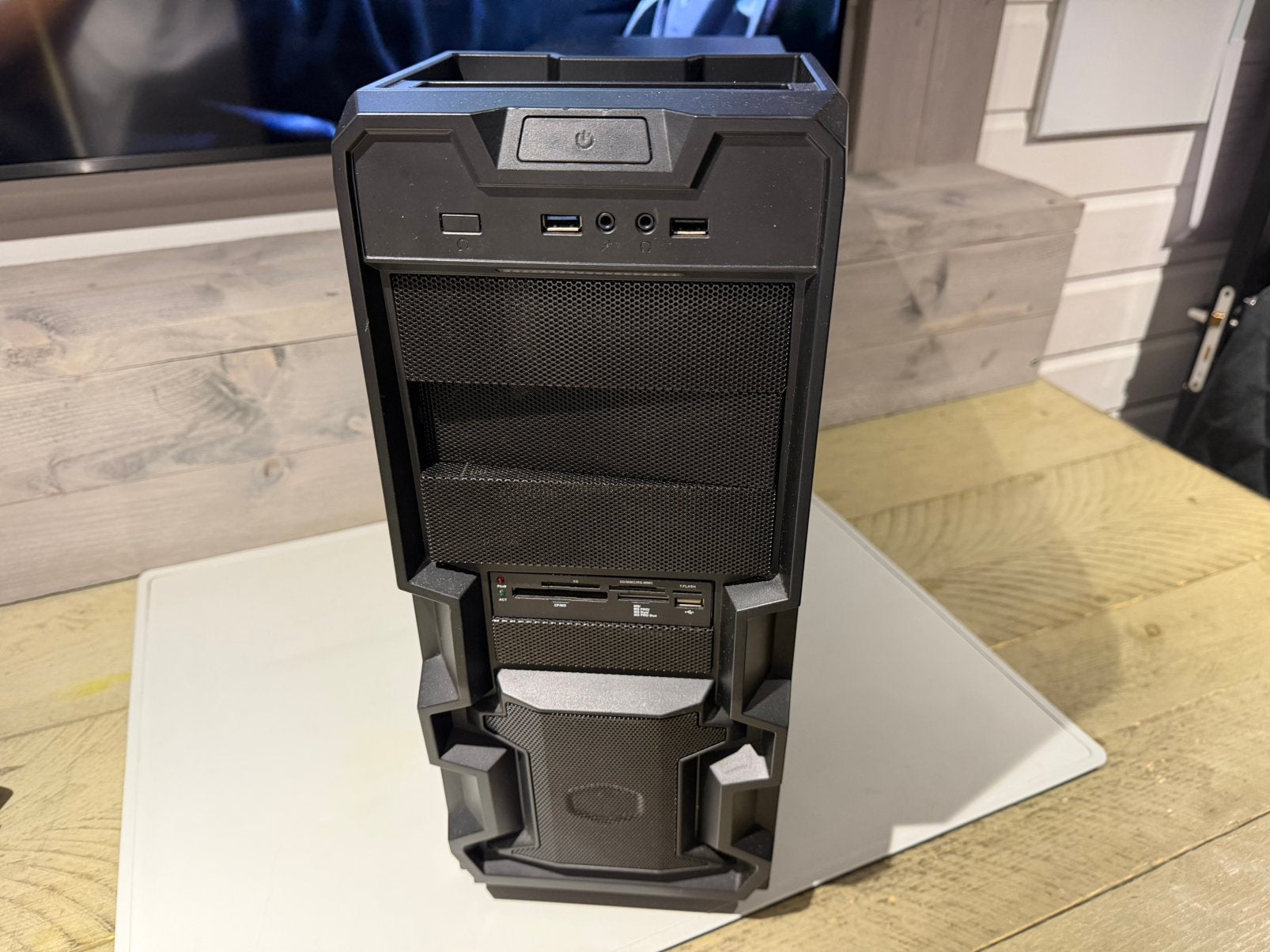 Desktop pc, Ophalen of Verzenden, Zo goed als nieuw, Nvt, Nvt