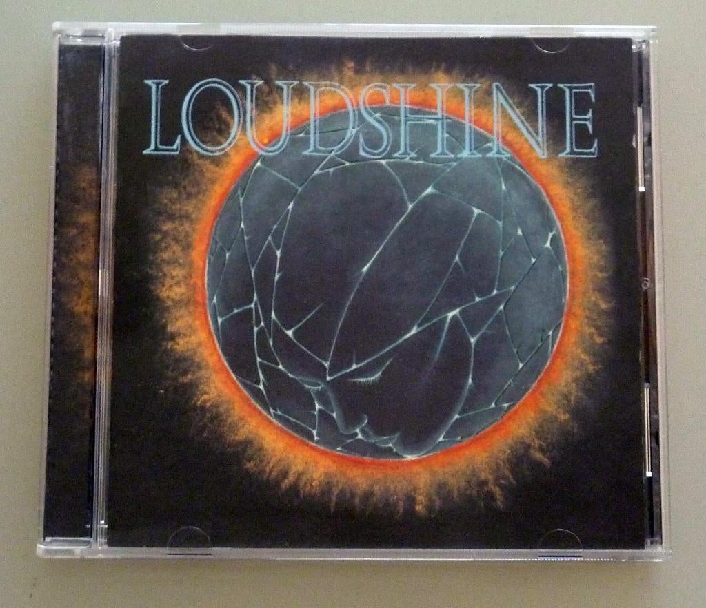 Loudshine - Long Island Records - w/ Barracuda Heart cover, Cd's en Dvd's, Verzenden, Zo goed als nieuw