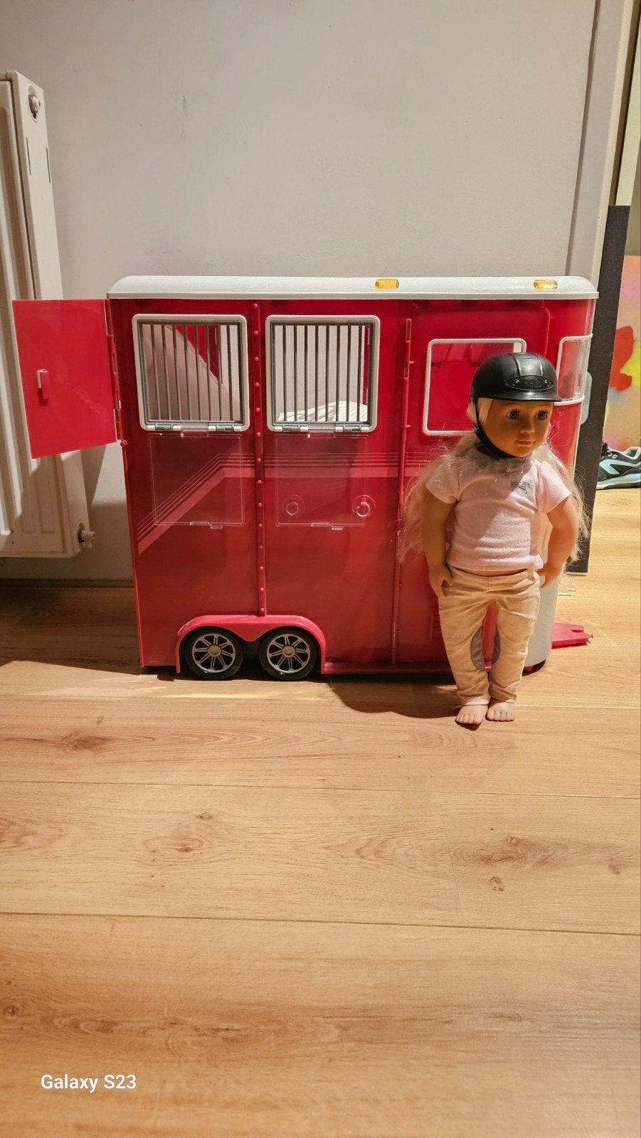 Our Generation grote paardentrailer met paard, pony en pop, Ophalen of Verzenden, 110 cm of meer