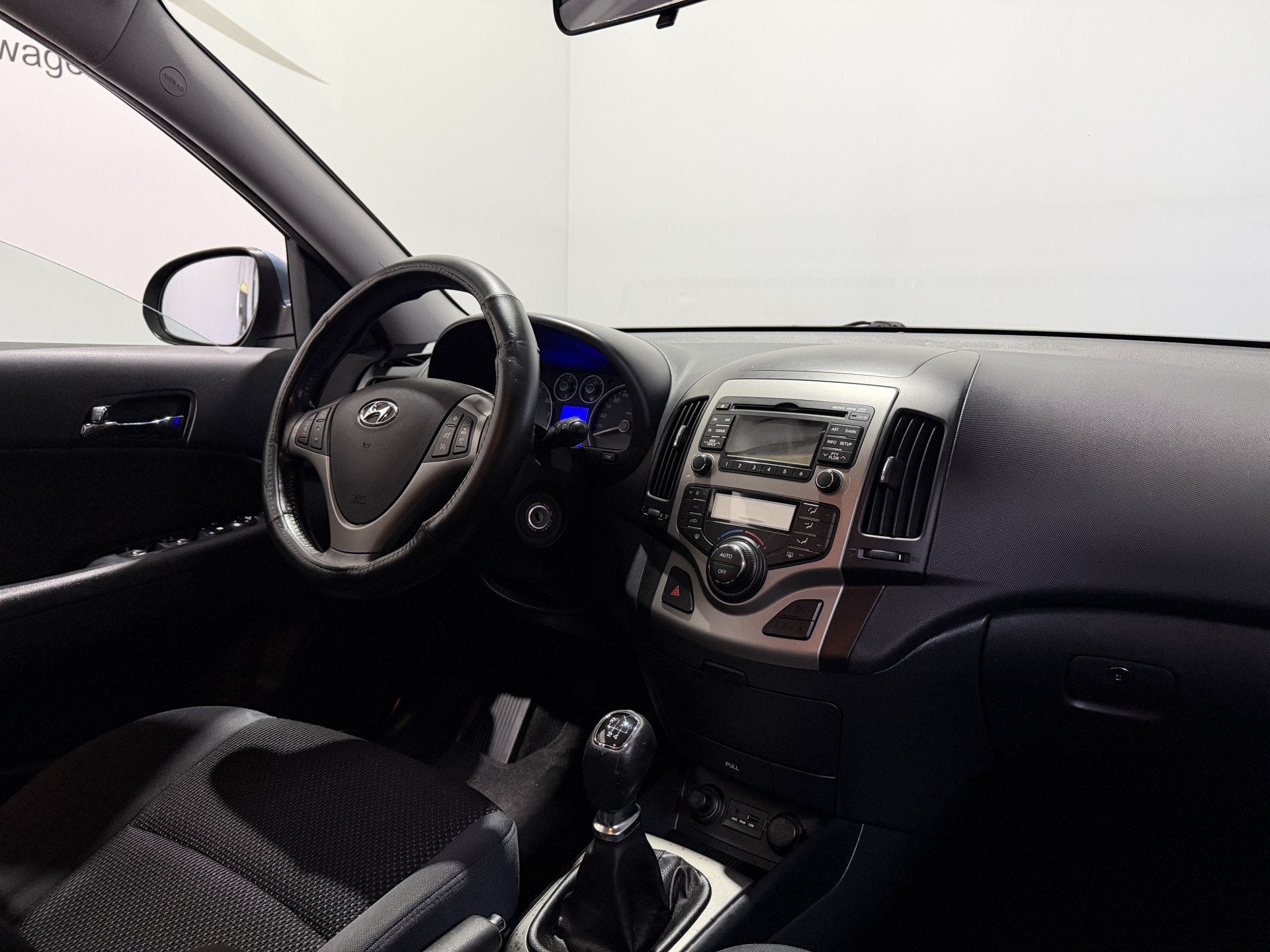 Hyundai I30 CW 1.6i i-Motion - Airco / Cruise / Stuurbed., Auto's, Voorwielaandrijving, Gebruikt, 1591 cc, 4 cilinders