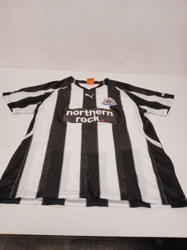 Newcastle united thuisshirt 2010 puma maat s northern rock, Ophalen of Verzenden, Zo goed als nieuw, Buitenlandse clubs, Shirt