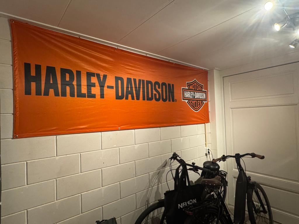 Harley-Davidson Spandoek,ca. 3 m x 1 m Oranje met Zwart Logo, Motoren, Accessoires | Stickers, Ophalen of Verzenden