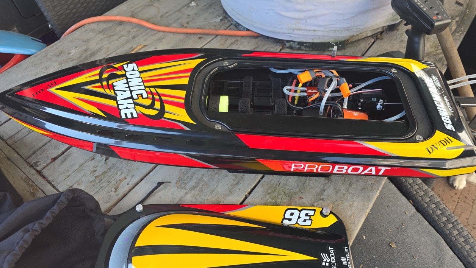 ProBoat Sonicwake RC boot - Zo goed als nieuw, Ophalen of Verzenden, Zo goed als nieuw