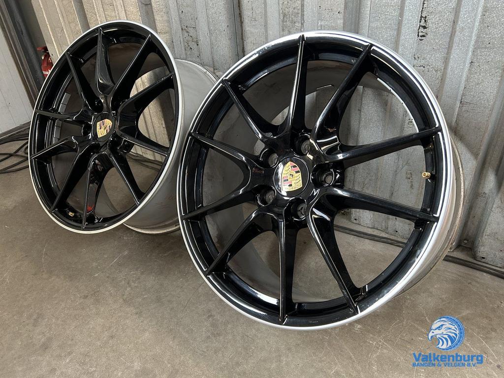 2 stuks originele Porsche 911 Carrera S 991 III 4 4S C4 20 i