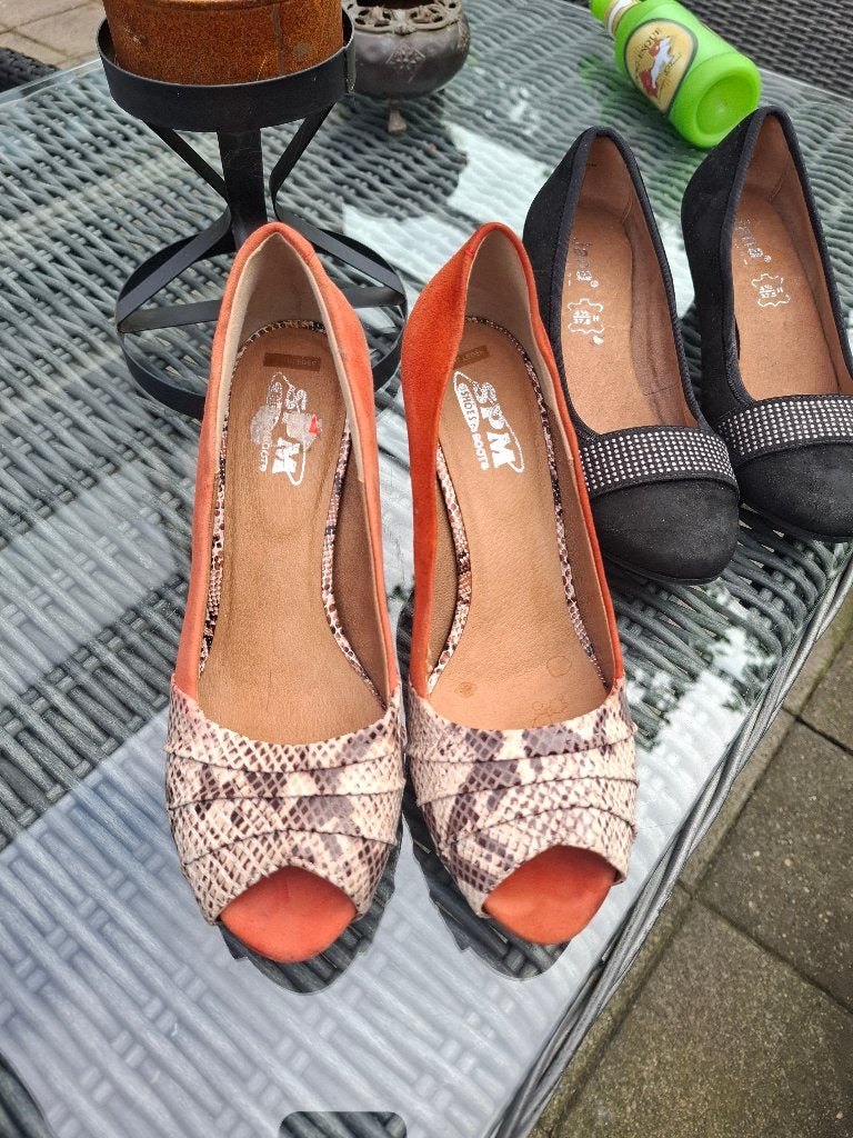 Dames schoenen, Ophalen of Verzenden, Zo goed als nieuw, Overige kleuren, Schoenen met lage hakken