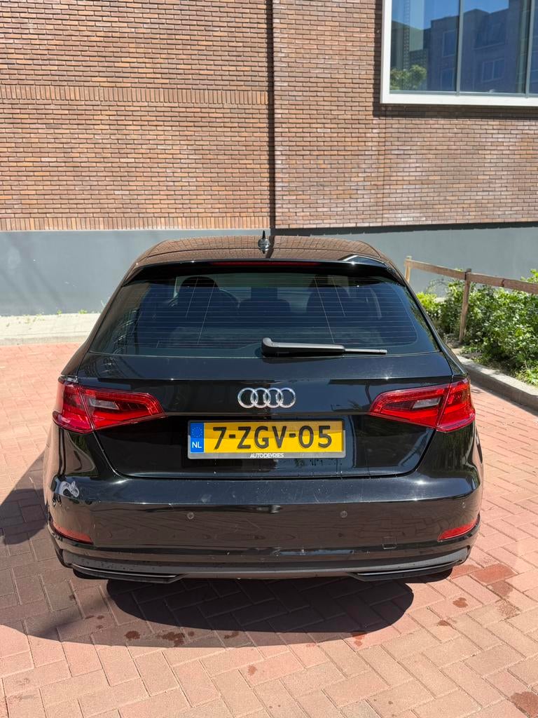 Audi A3 1.4TFSI G-tron 81KW SB S-tro 2014 Zwart, Auto's, Zwart, 4 cilinders, CNG (Aardgas), Elektronische parkeerrem