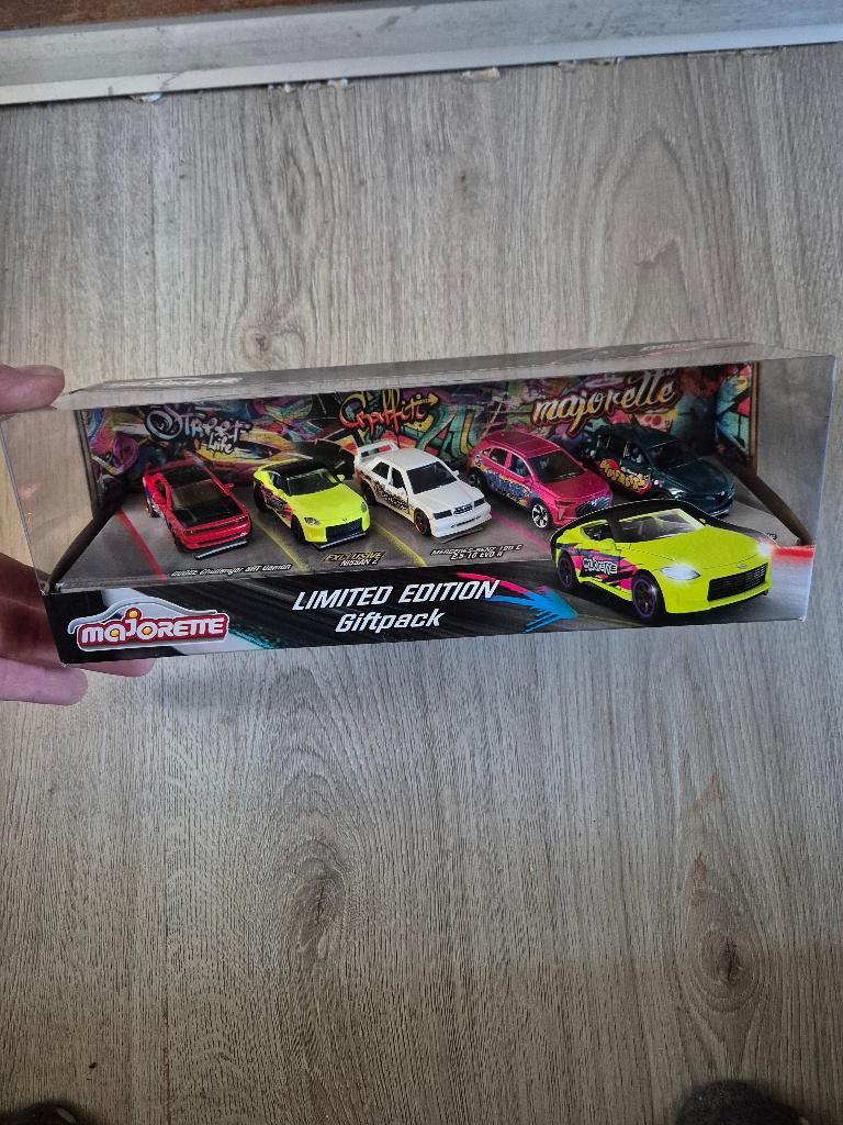 majorette Limited Edition giftpack 11 met 5 modellen, Ophalen of Verzenden, Nieuw, Auto
