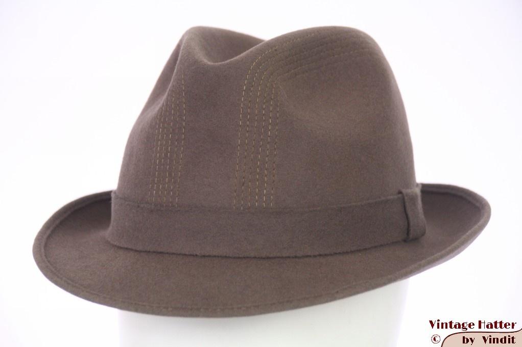 Vintage Gleufhoed Bristol grijs vilt 57 gratis verzenden NL, Kleding | Heren, Hoed, Ophalen of Verzenden, 57 cm (M, 7⅛ inch) of minder