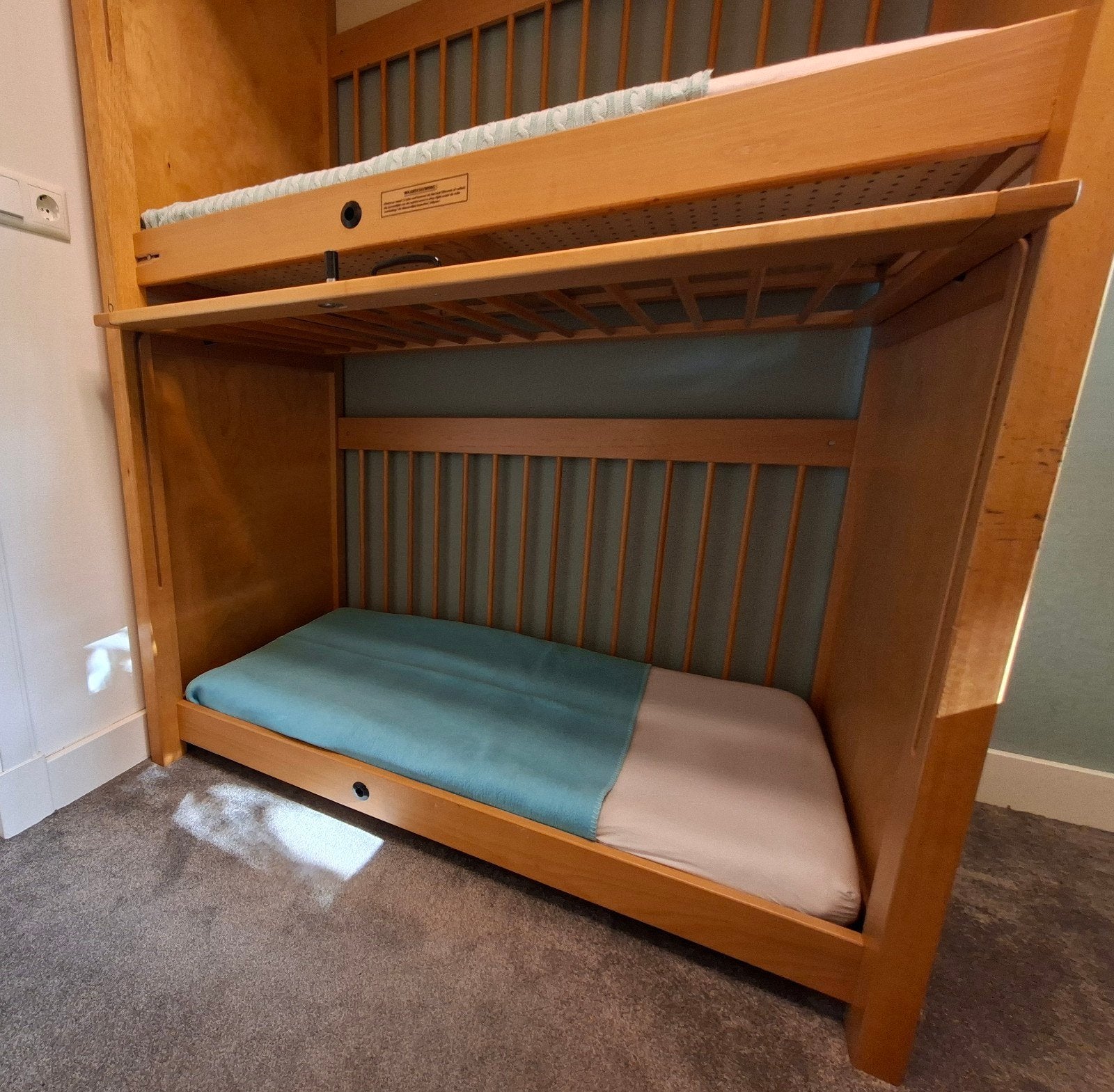 Rolf Duo Baby/Peuter Stapelbed - GGD Goedgekeurd, Kinderen en Baby's, Kinderkamer | Bedden, Ophalen, Hoogslaper of Stapelbed, Gebruikt