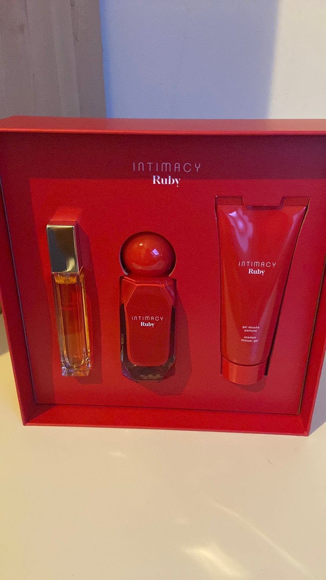 Intimacy Ruby, Ophalen of Verzenden, Nieuw, Overige typen