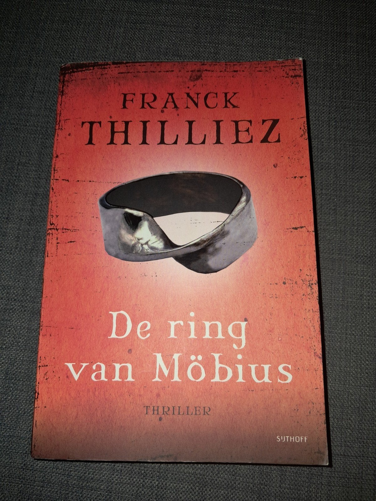 De ring van Möbius - Franck Thilliez (Thriller), Ophalen of Verzenden, Gelezen, Franck Thilliez, Europa overig