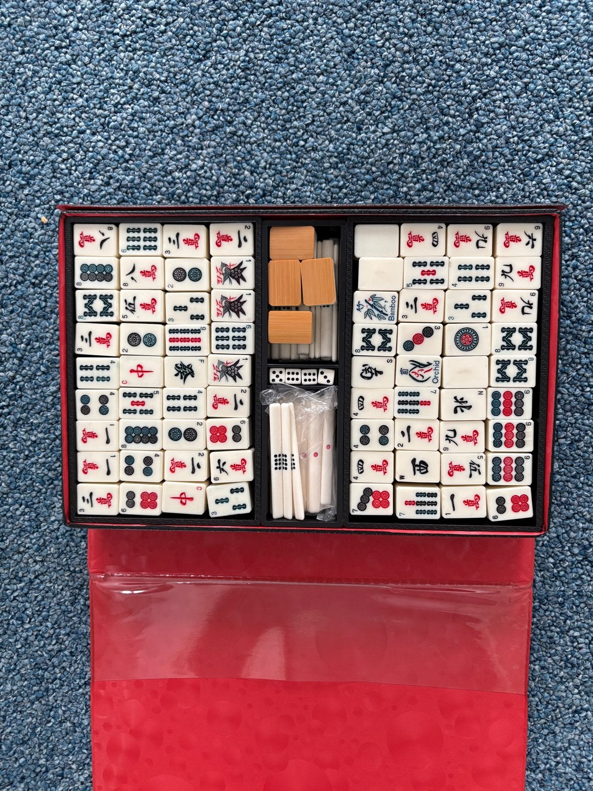 Mahjong spel in luxe koffer - Compleet en klaar om te spelen, Drie of vier spelers, Ophalen, Zo goed als nieuw
