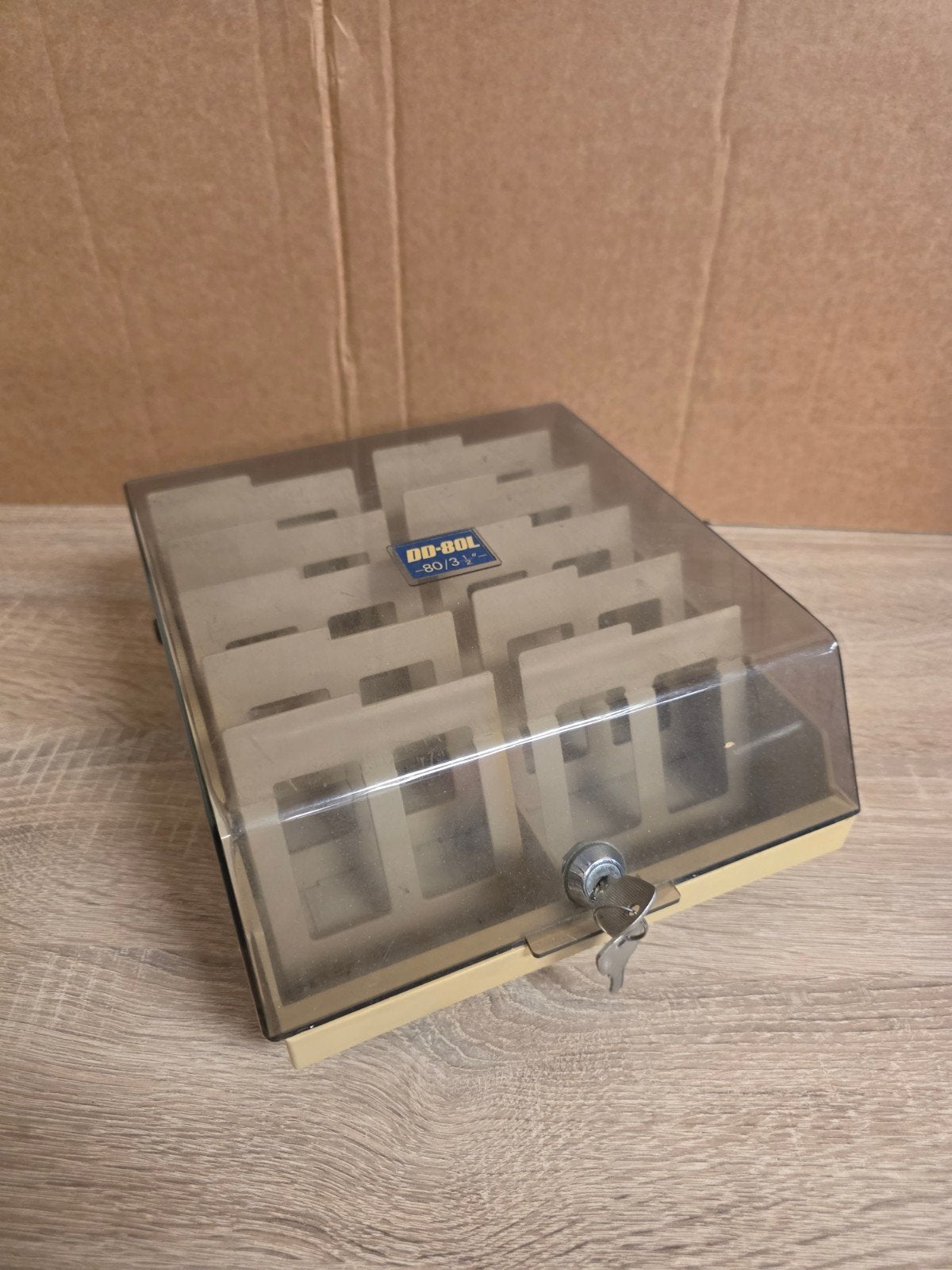 Vintage DD-80L Diskette Opbergdoos met Slot 3.5 diskettes, Ophalen of Verzenden, Zo goed als nieuw