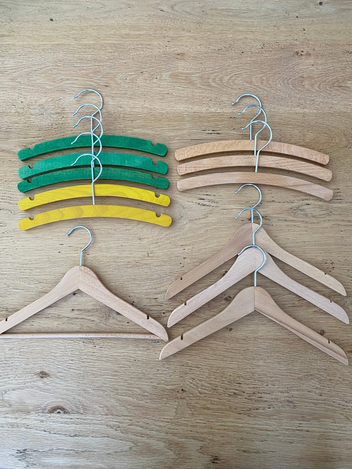 12 Peuter Kledinghangers Hout, Kinderen en Baby's, Ophalen of Verzenden, Zo goed als nieuw