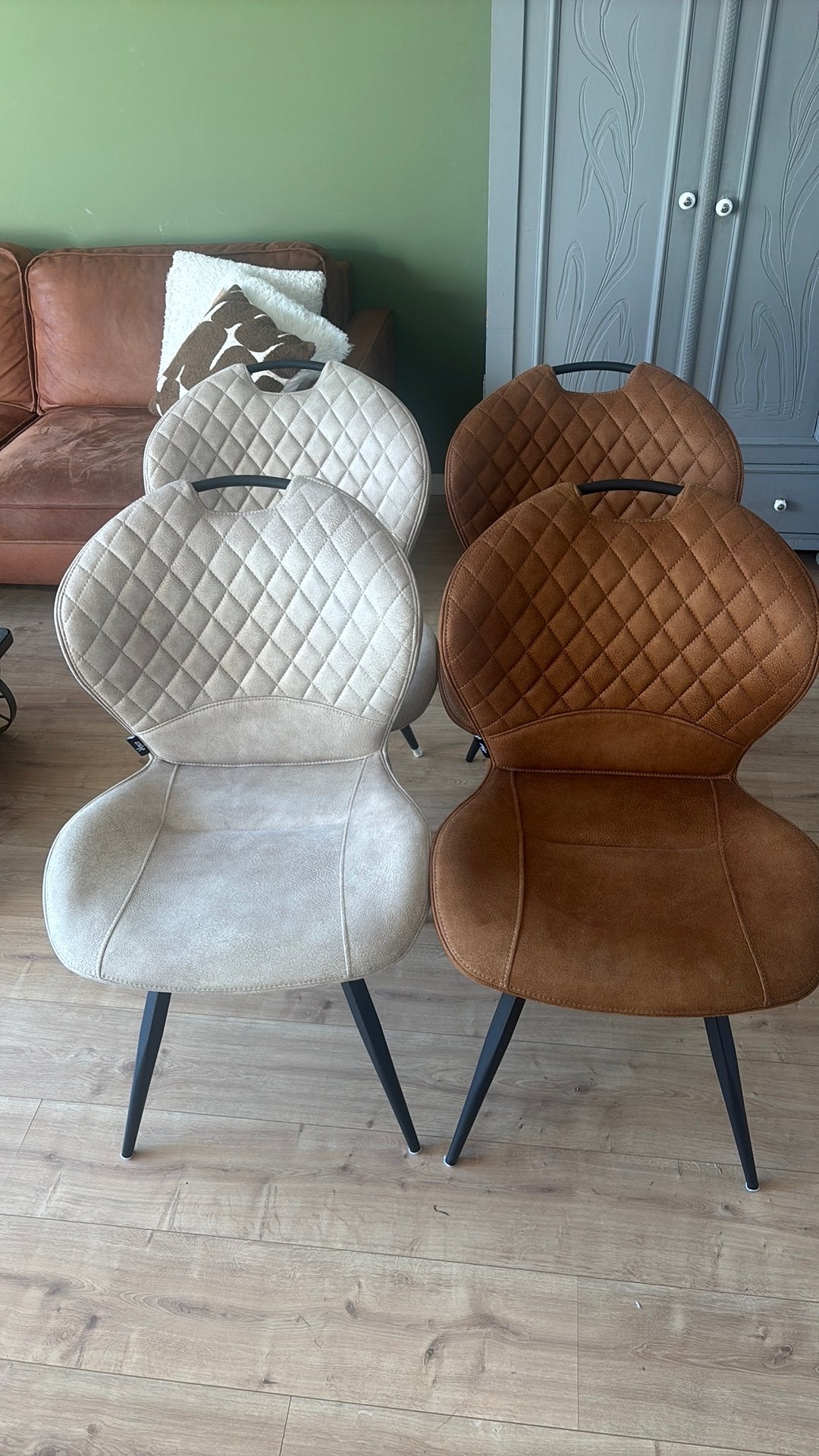 4 eettafel stoelen (zgan), Ophalen, Zo goed als nieuw